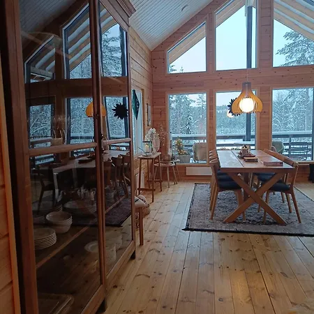 Joutti Luxury House Villa